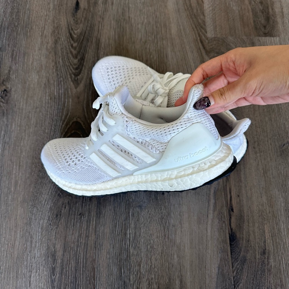ADIDAS Ultraboost Shoes in White US 6.5 - Picture 9 of 10